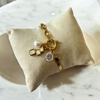 Pearl Charms Chained Bracelet
